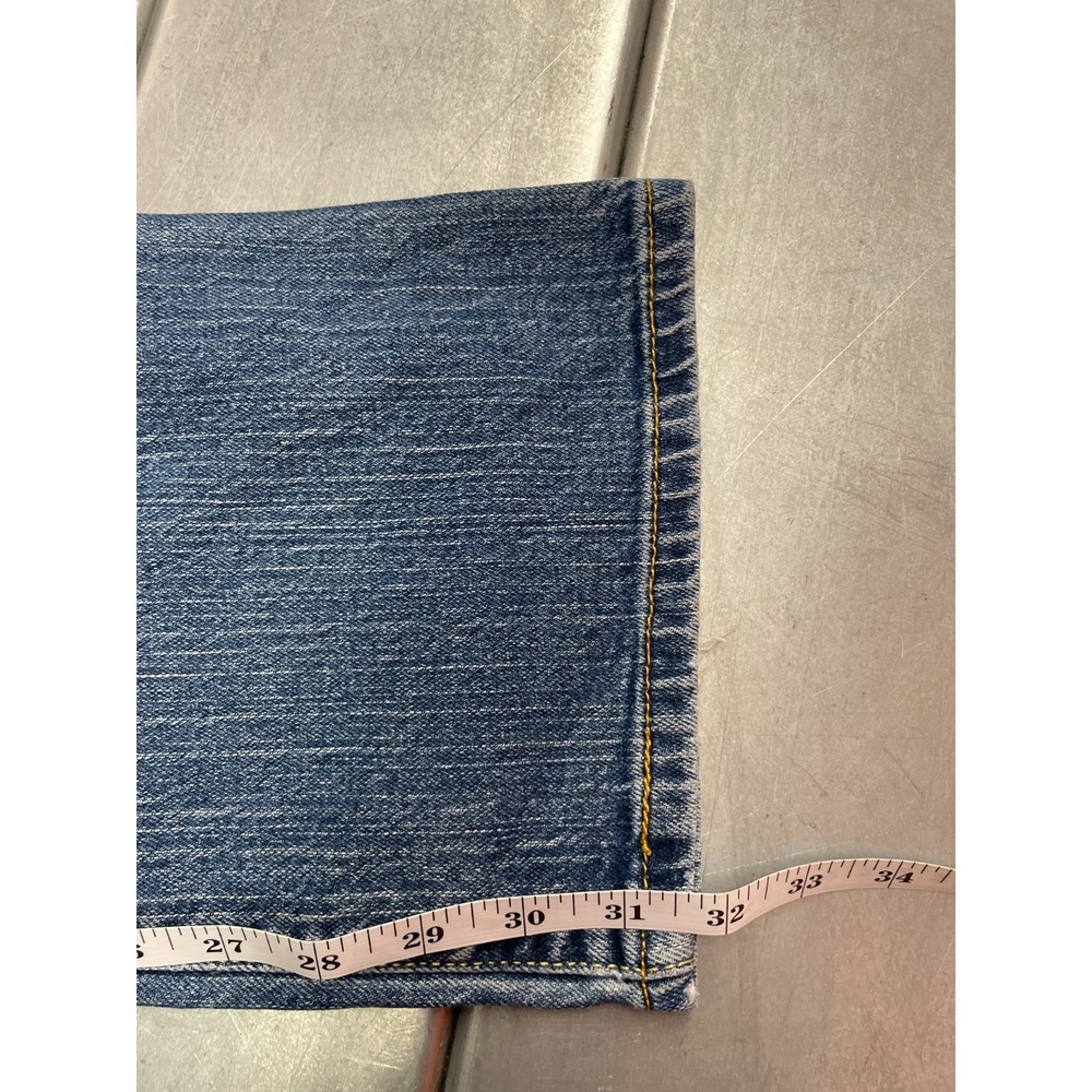 Levis 525‎ Nouveau Low Bootcut Jeans Womens 8M 30x32 Blue Medium Wash Denim - Picture 10 of 16